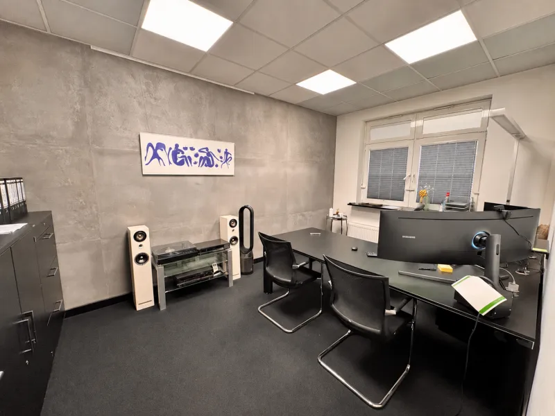 Büro 1