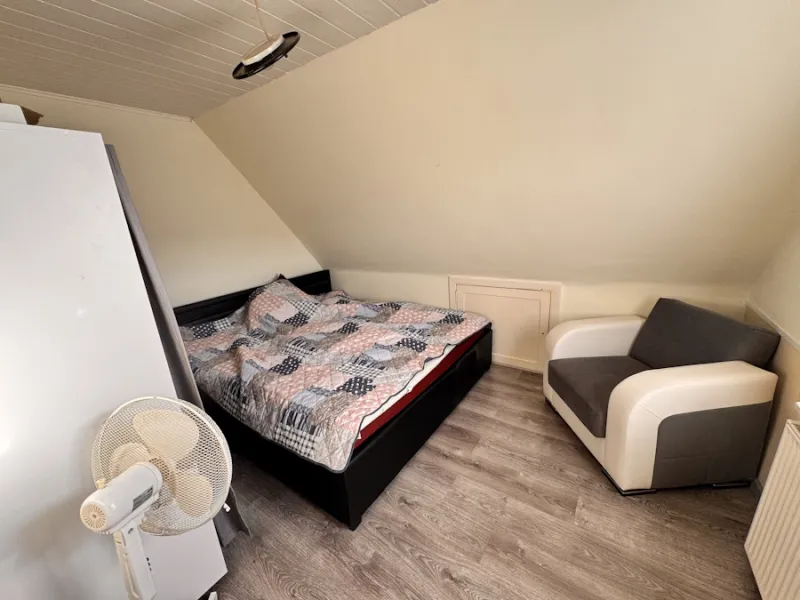 Schlafzimmer im DG