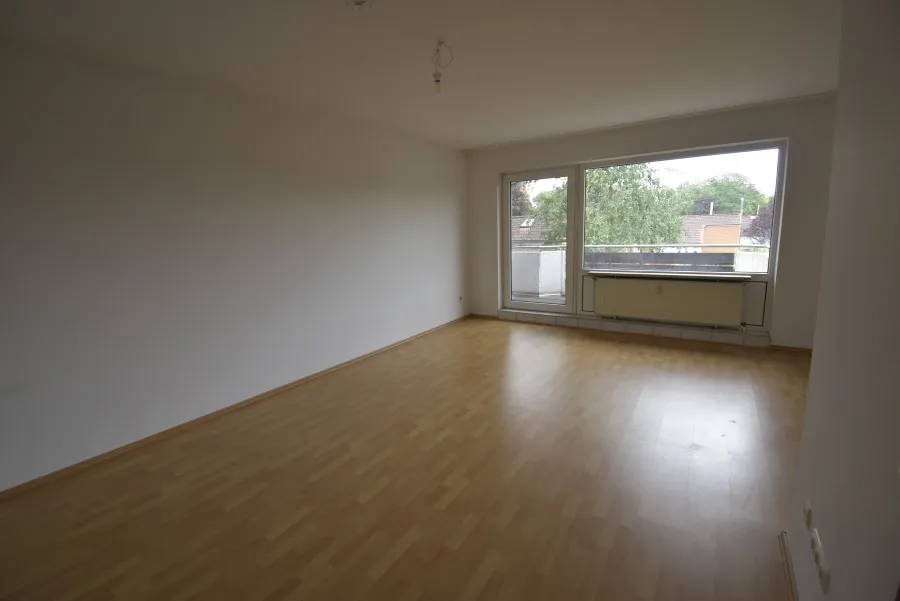 Wohn-u.Schlafzimmer mit Balkon