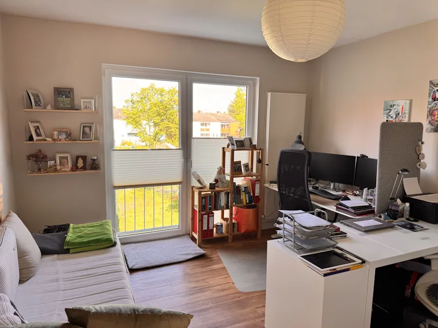 Arbeits oder Kinderzimmer