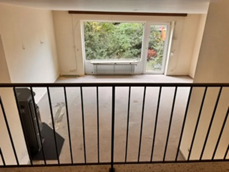 Blick von Küche/Essen ins WZ
